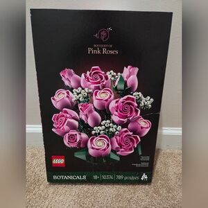 Lego Botanicals Pink Roses Bouquet - Pink